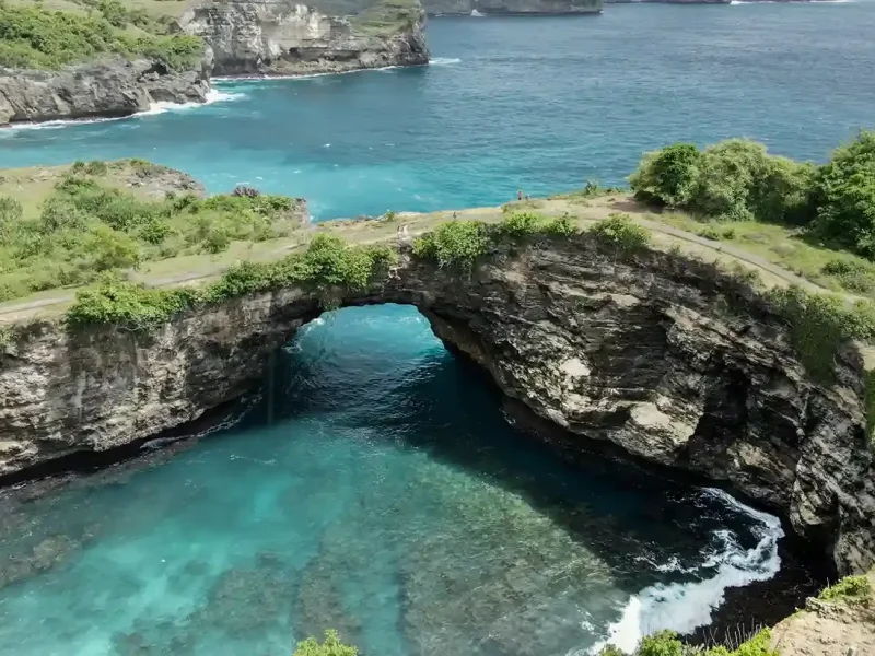 The natural archway at Broken Beach (Pasih Uug), Nusa Penida