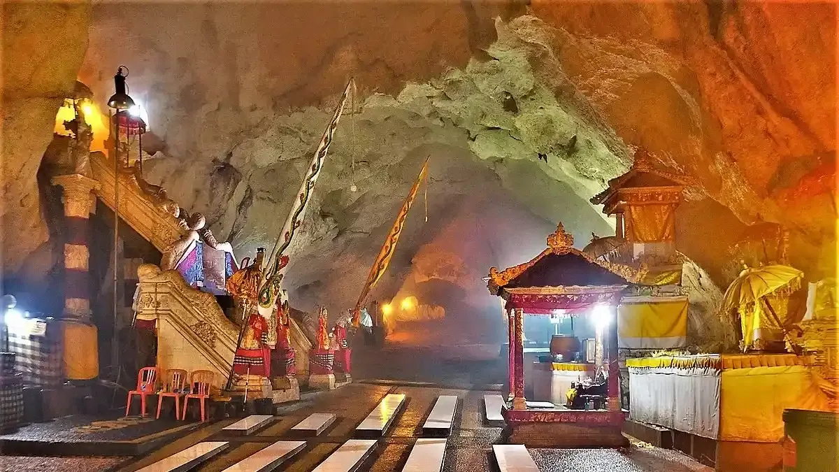 Shrines inside the Goa Giri Putri cave temple, Nusa Penida