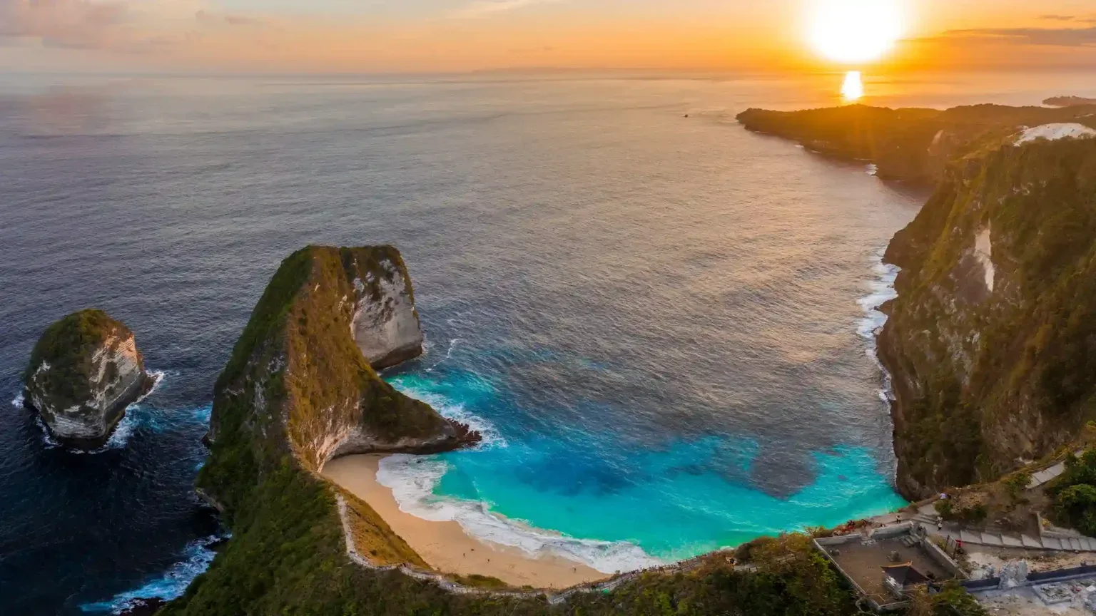 The Kelingking Beach headland at sunset, Nusa Penida